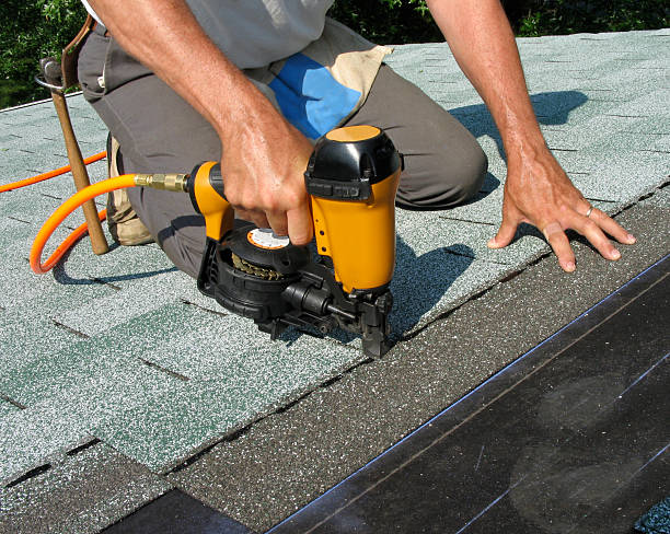 Roof Gutter Cleaning in Woodland, CA